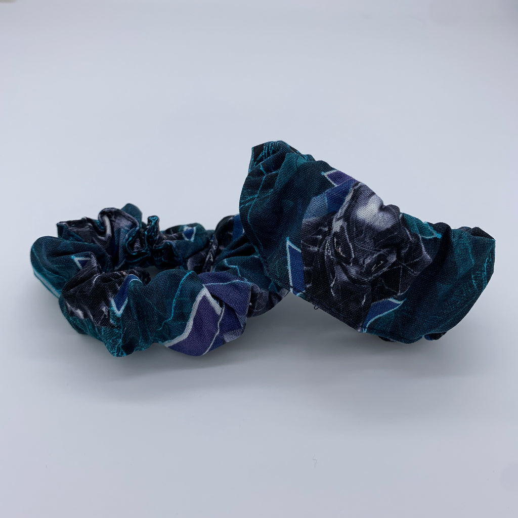 Black Panther Scrunchie - 90s Fashion Scrunchie