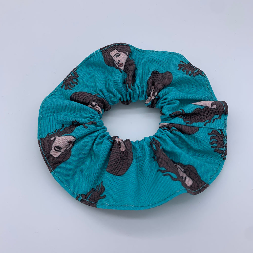 Amy Winehouse Scrunchie - 90s Fashion Scrunchie